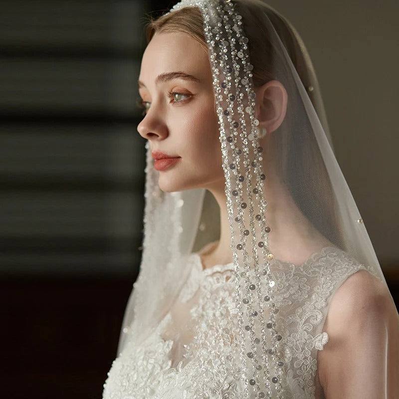 Beaded plain tulle bridal veil single-layer lightweight sheer wedding headpiece with hair comb
