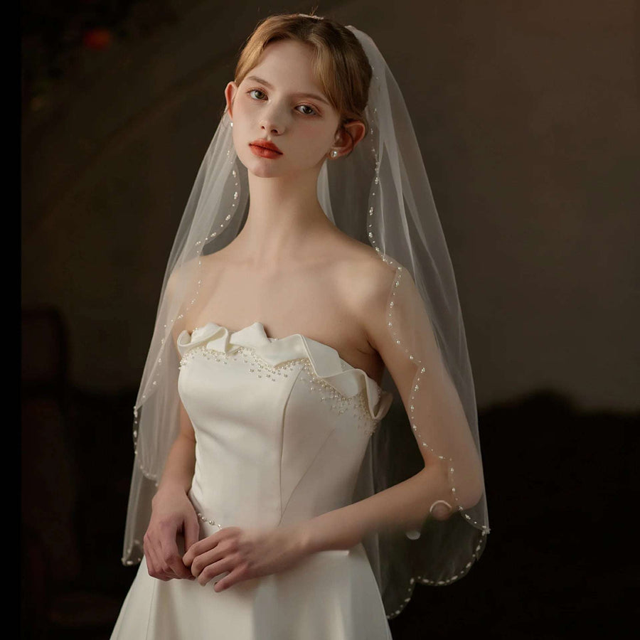 Lace trim bridal veil soft tulle mid-length wedding headpiece with comb