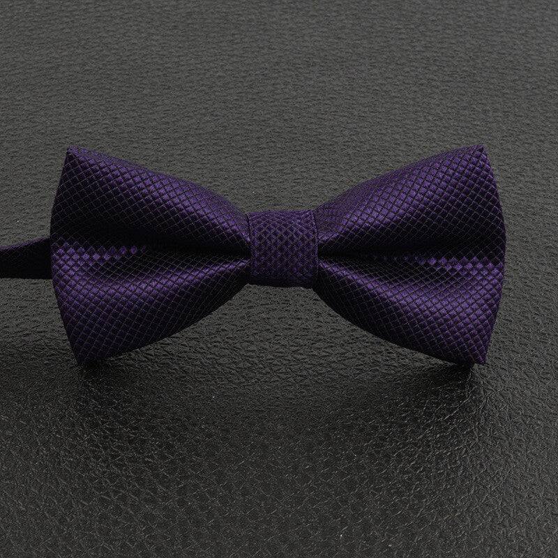 Classic boys pre-tied bow tie in black for weddings and parties