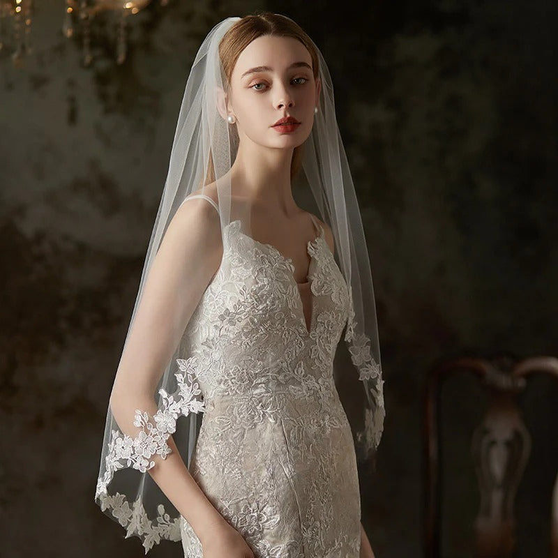 Single-Layer Lace Flower Hair Comb Bridal Veil - 90cm Elegant Plain Tulle Wedding Veil