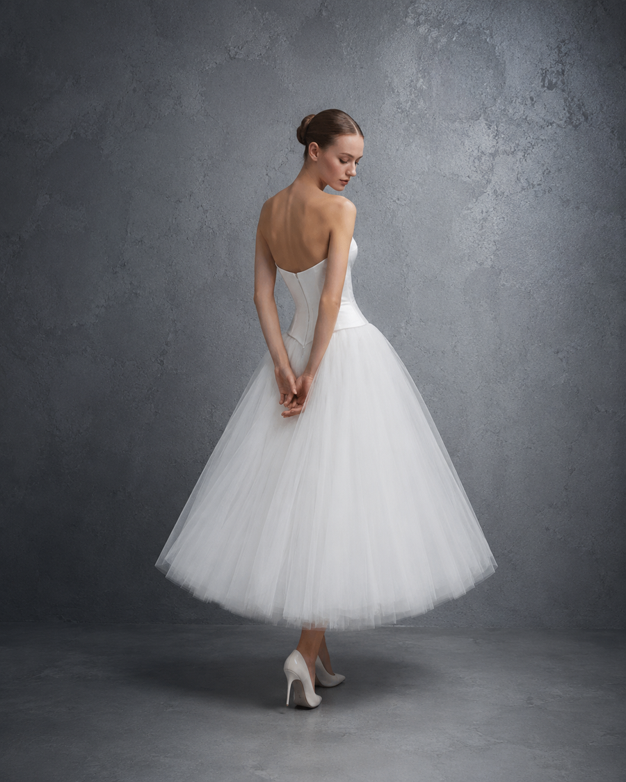 Ivory Strapless Corset Tulle Dress - Vintage Arc-Front Bridal Midi Gown