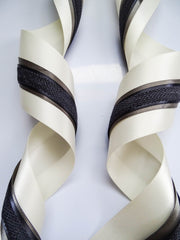 要改Elegant Cream Satin Ribbon Trio Set – Butter Yellow, Soft Gold & Ivory Decorative Ribbons for Gift Wrapping, Fashion Styling & Luxury DIY Crafts（副本）（副本）（副本）（副本）（副本）（副本）（副本）（副本）（副本）（副本）（副本）