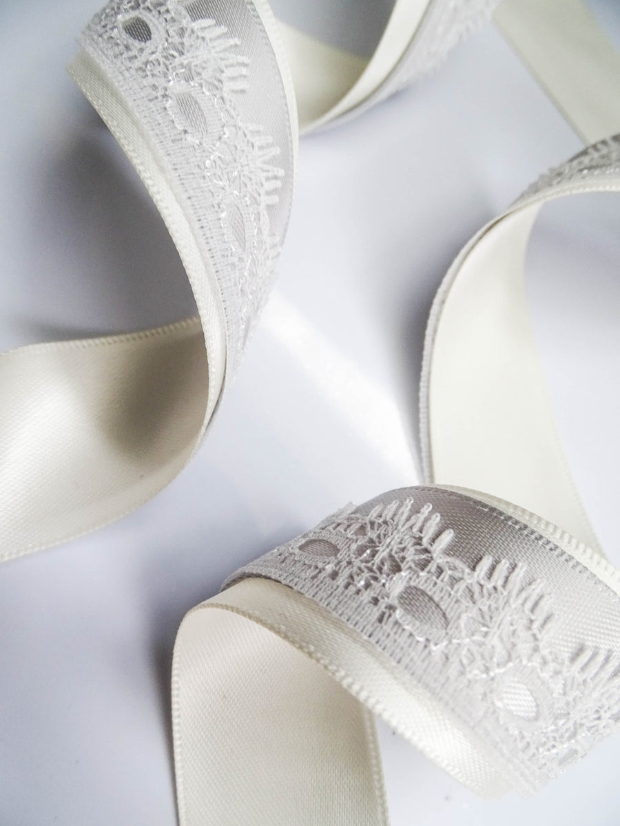 要改Elegant Cream Satin Ribbon Trio Set – Butter Yellow, Soft Gold & Ivory Decorative Ribbons for Gift Wrapping, Fashion Styling & Luxury DIY Crafts（副本）（副本）（副本）（副本）（副本）（副本）（副本）（副本）（副本）（副本）（副本）（副本）（副本）