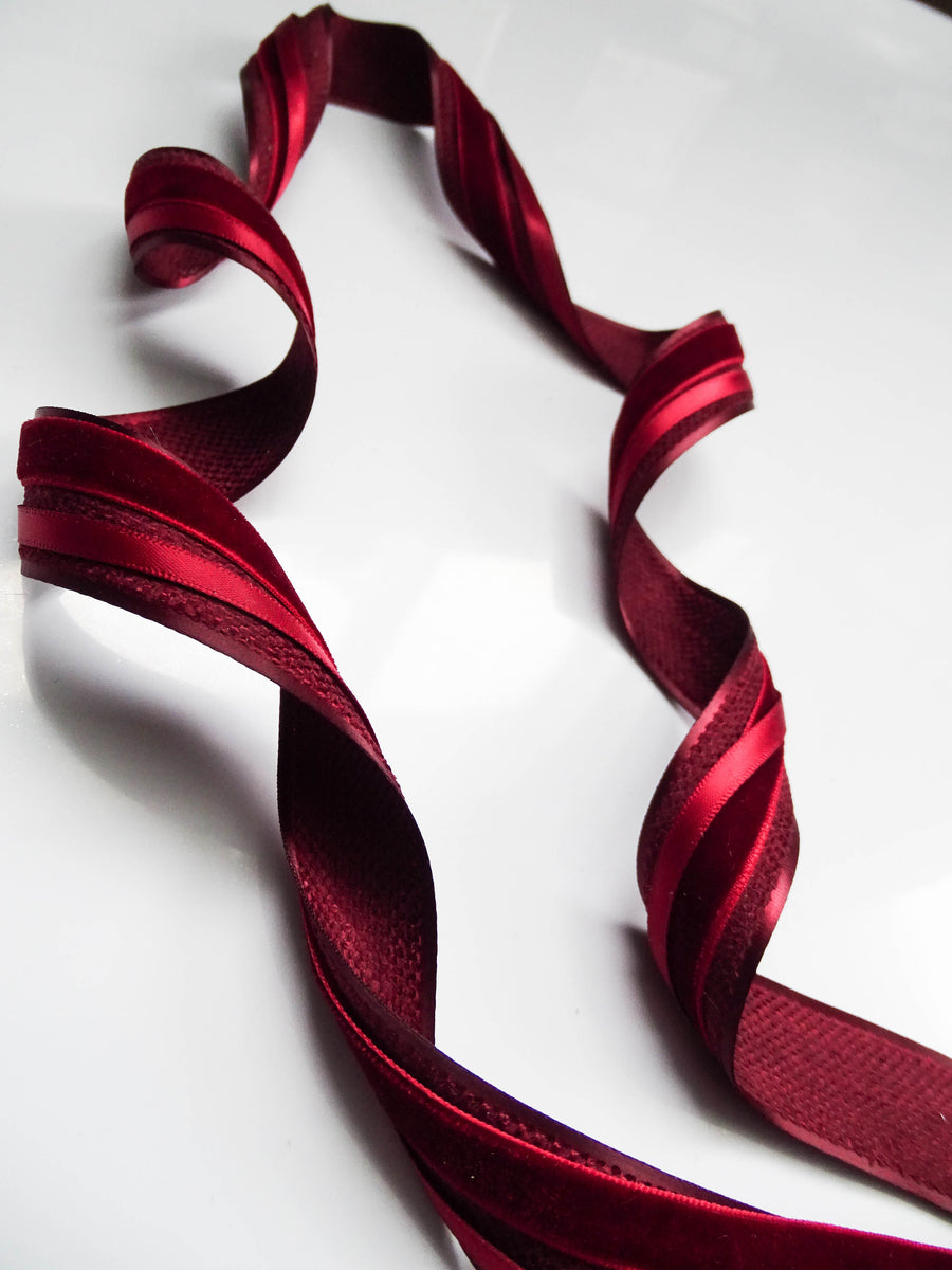 Elegant Red Satin Ribbon Trio Set – Luxury Decorative Ribbon Bundle for Fashion, Gift Wrapping & Event Styling