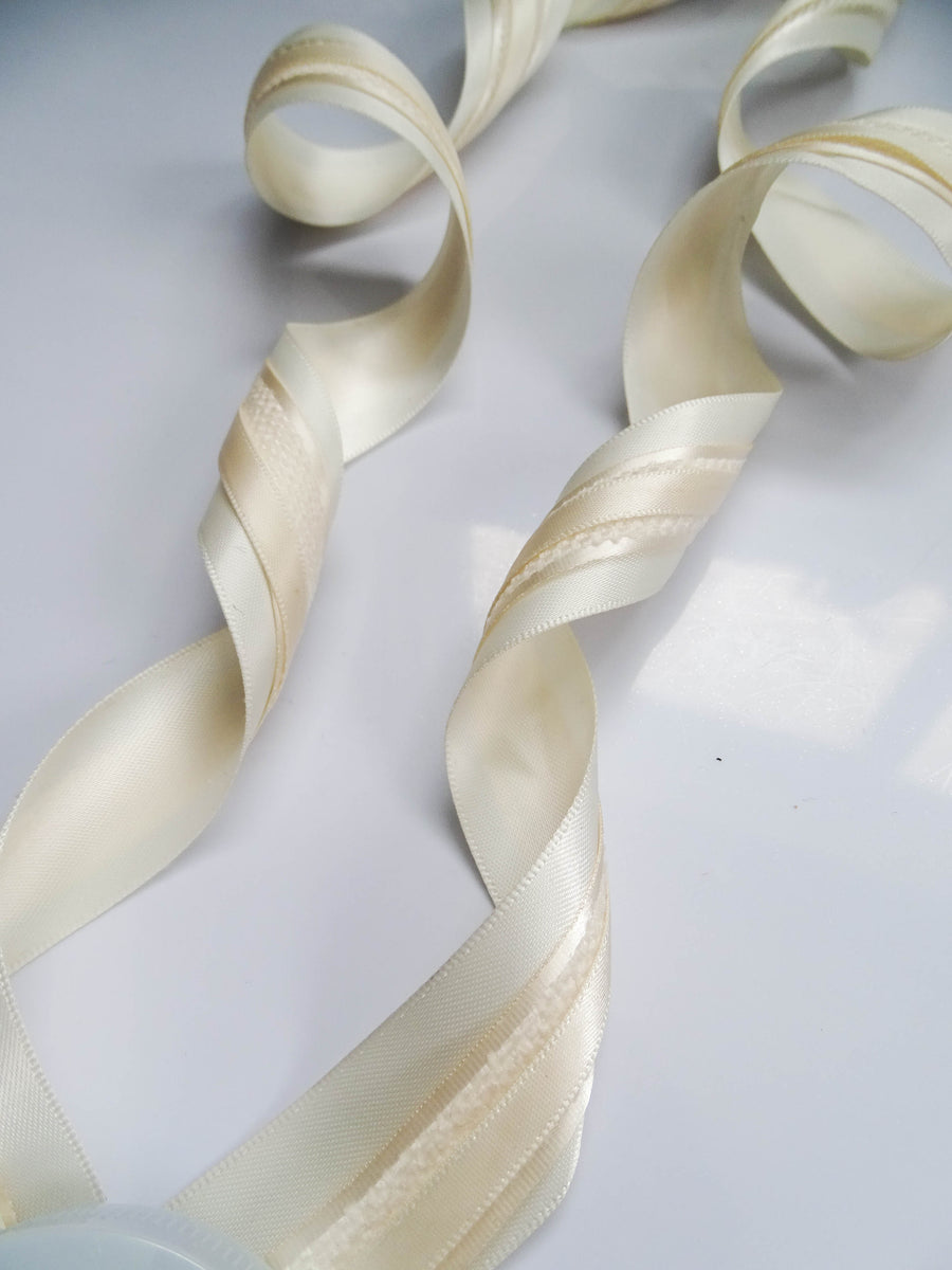 Elegant Cream Satin Ribbon Trio Set – Butter Yellow, Soft Gold & Ivory Decorative Ribbons for Gift Wrapping, Fashion Styling & Luxury DIY Crafts
