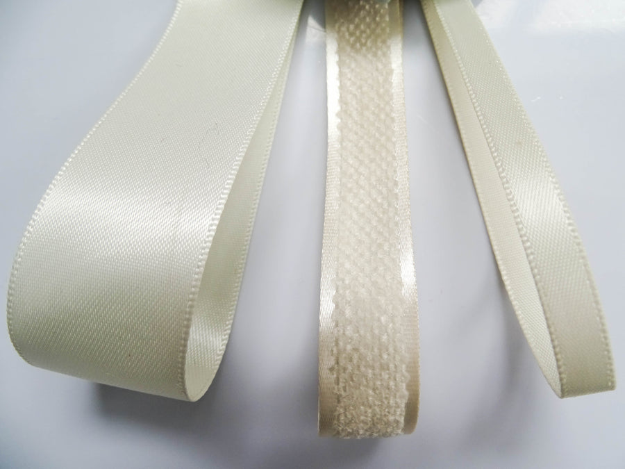 Elegant Cream Satin Ribbon Trio Set – Butter Yellow, Soft Gold & Ivory Decorative Ribbons for Gift Wrapping, Fashion Styling & Luxury DIY Crafts