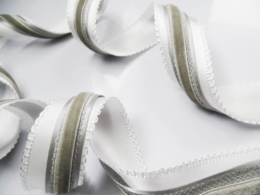要改Elegant Cream Satin Ribbon Trio Set – Butter Yellow, Soft Gold & Ivory Decorative Ribbons for Gift Wrapping, Fashion Styling & Luxury DIY Crafts（副本）（副本）（副本）（副本）