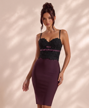 Embroidered Lace Top & High-Waisted Bandage Skirt - A Modern Expression of Feminine Structure and Grace