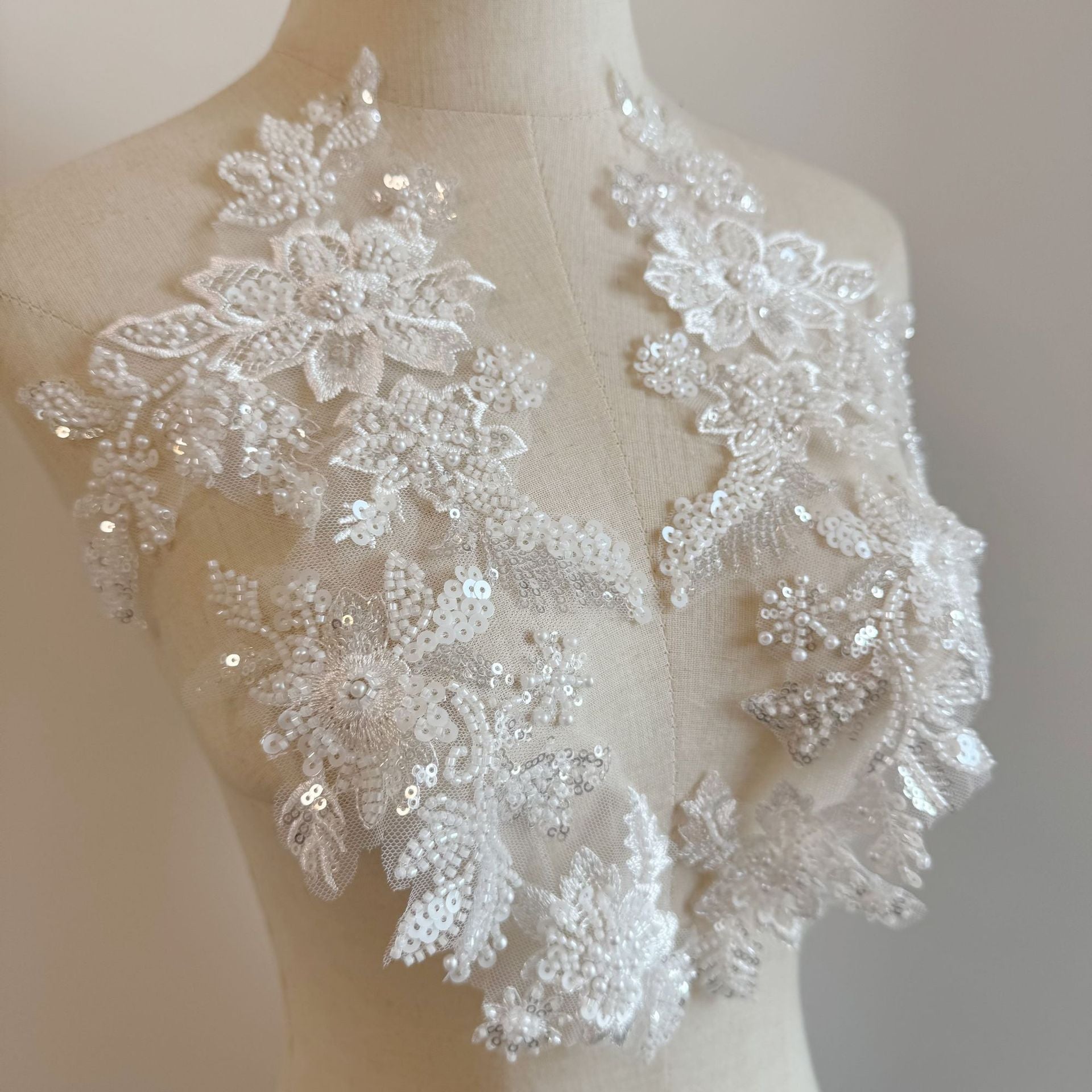 Zh426 white beaded embroidery appliqué - floral patches for bridal wedding dresses, fabric decorations, diy accessories