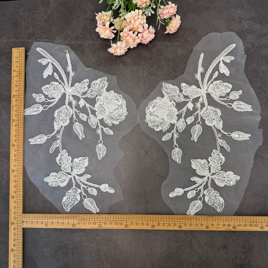 White Sequin Pearl 3D Mesh Flower Handmade Sparkly Fabric Appliqué Lace Patch - High-End Clothing (ZH438)
