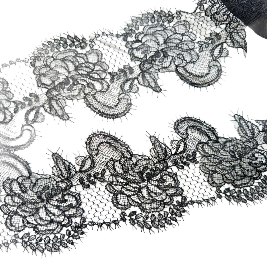 Black and white fish silk thread sequins water-soluble decorative lace European and American embroidery fabric water-soluble embroidery lace R81 tape