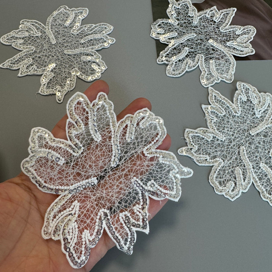 White flower DIY clothing handmade accessories butterfly patch sticker fish silk thread embroidery lace R132 small