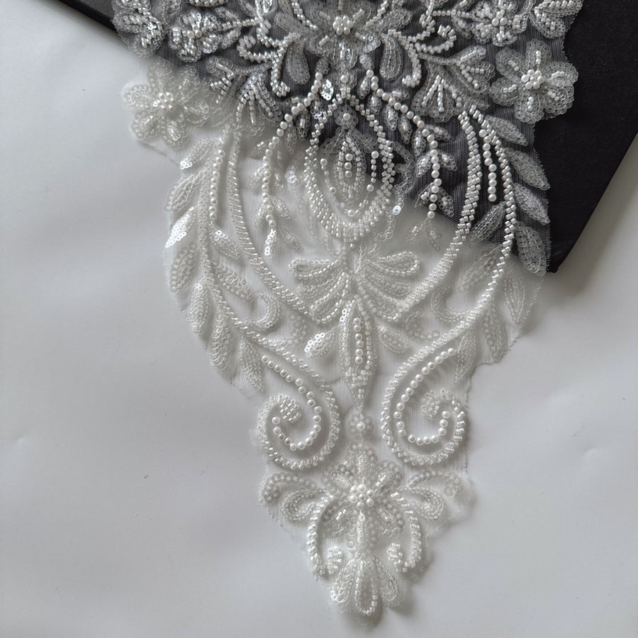 Beaded 3D Corsage & Luxury Collar Flower Lace Appliqué – DIY Clothing Patch & Bridal Accessory (ZH202)