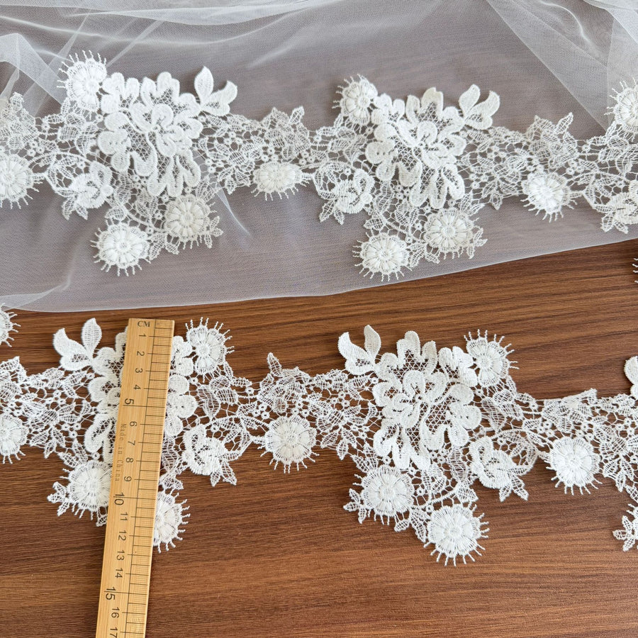 White hollow water-soluble lace accessories Clothing fabric clothing Curtain collar DIY decoration R184