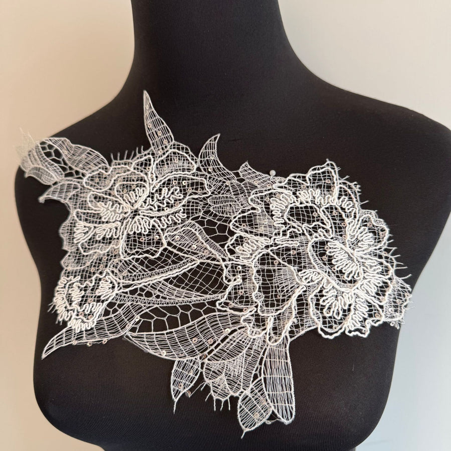 Computer Embroidered Lace Corsage - Fresh Collar Glass Yarn Flower Piece Accessory (R221)