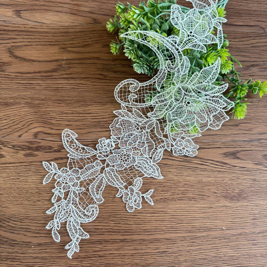 Handmade lace fish silk collar flower sticker for wedding dress and clothing decoration