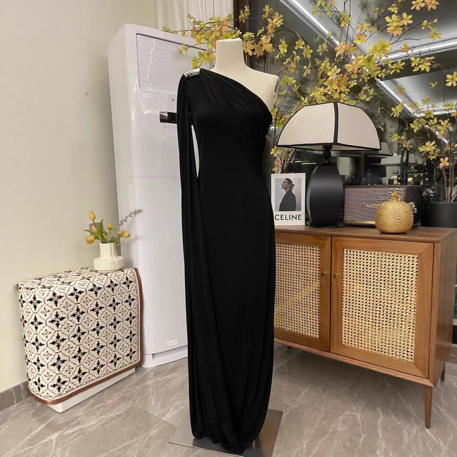 One-Shoulder Draped Evening Gown — A Sculptural Metallic Accent with Cascading Folds