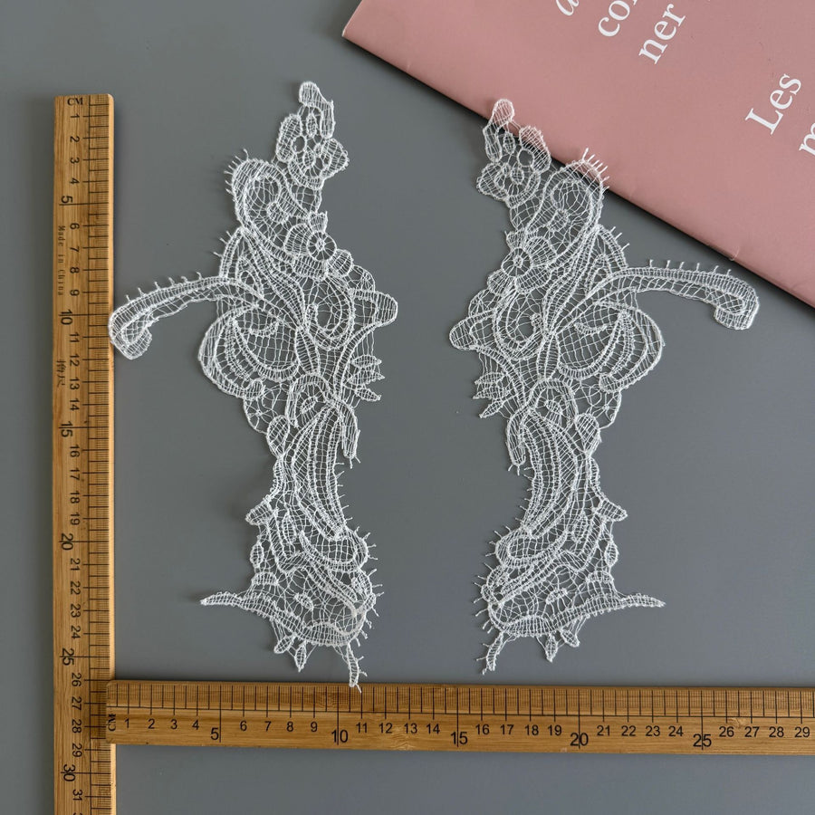 Creative Lace Fabric Fish Silk Thread - Women's Dress Decoration & Designer Accessory (R272)