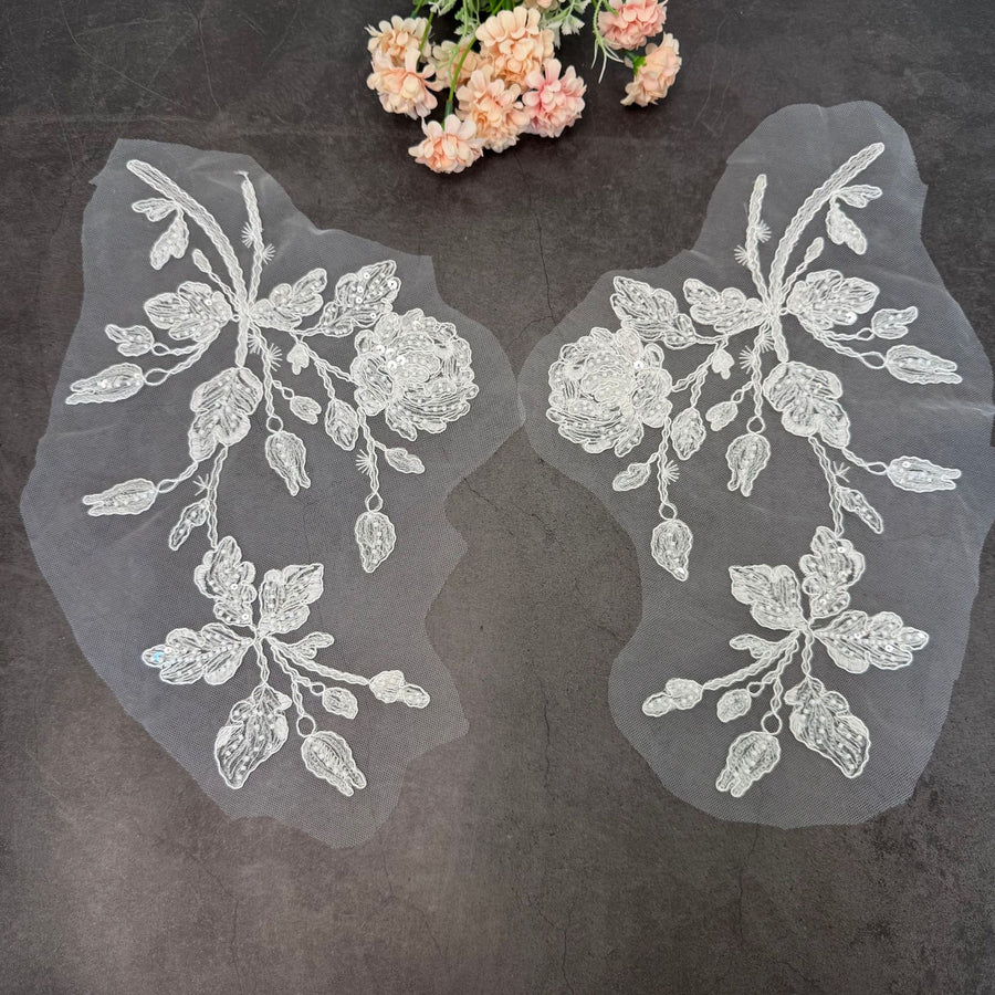 White Sequin Pearl 3D Mesh Flower Handmade Sparkly Fabric Appliqué Lace Patch - High-End Clothing (ZH438)