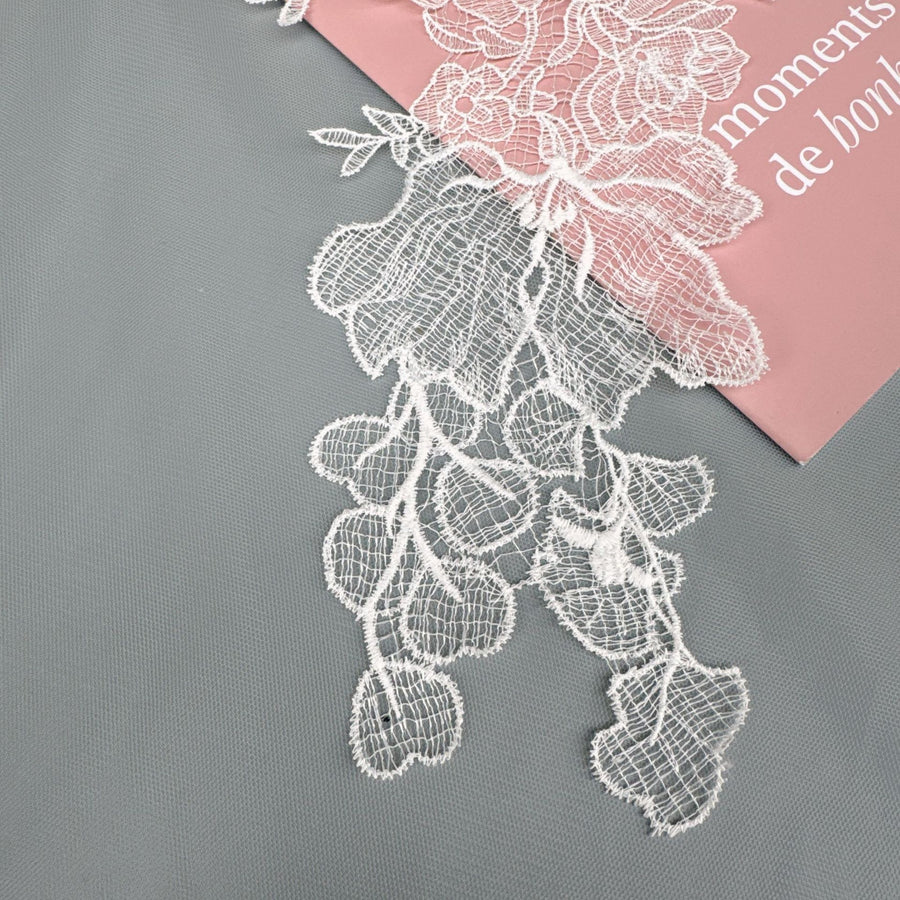 New product fresh hollow fish silk thread lace embroidery piece white embroidery bridal veil wedding accessories R75