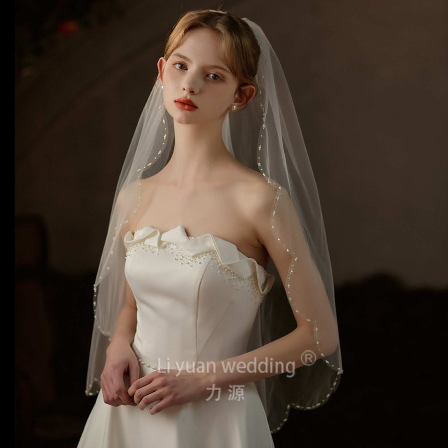 Lace trim bridal veil with comb made of soft chiffon tulle, mid-length wedding headpiece with delicate lace edges