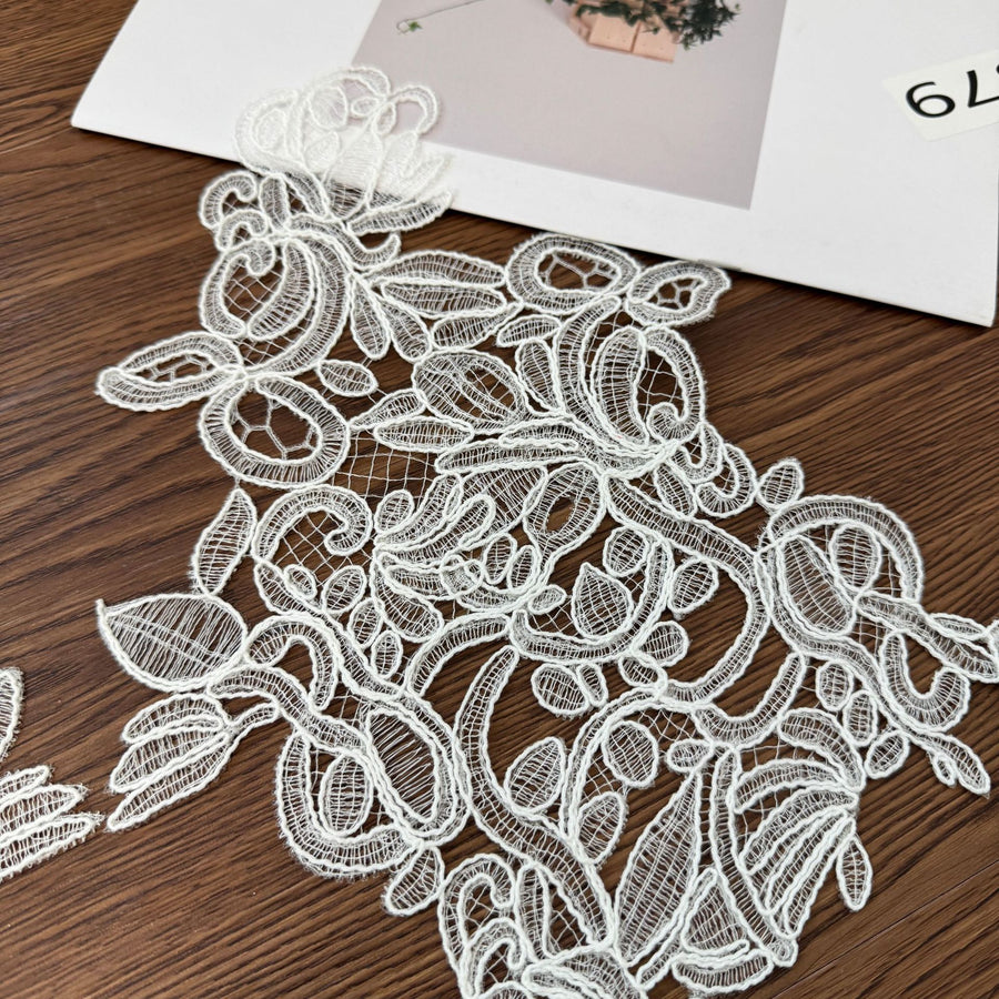 Hand-Embroidered Lace Leaf Veil Applique - DIY Women's Shirt & Clothing Accessory (R258)