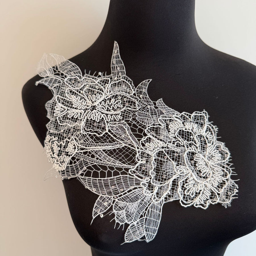Computer Embroidered Lace Corsage - Fresh Collar Glass Yarn Flower Piece Accessory (R221)