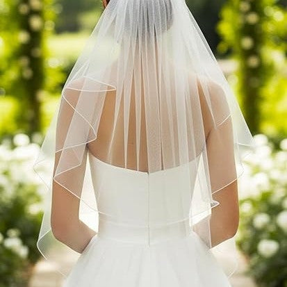 Wrinkle-free soft tulle bridal veil with princess lace wedding headpiece on mannequin
