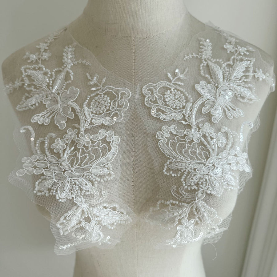 White Beaded Sequined Lace Flower Sticker - Handmade DIY Accessories for Cheongsam & Dress (ZH421)