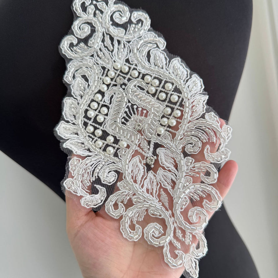 Zh402 handmade beaded 3d floral appliqué for dresses, wedding gowns, rhinestone embellishments, performance costumes, dancewear, and accessories
