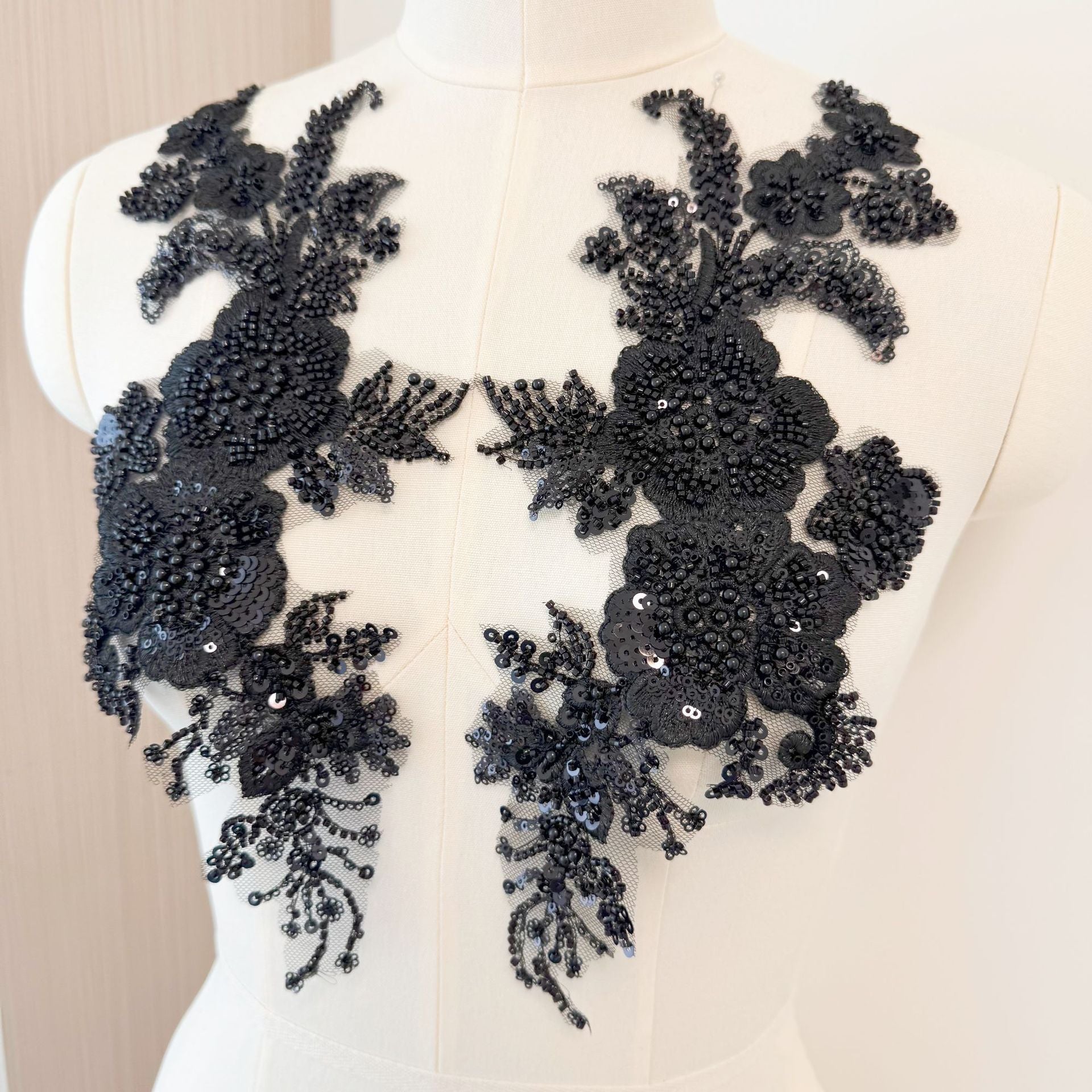 ZH415 black flower cotton thread sequined embroidery lace fabric, bag head yarn large trailing production DIY
