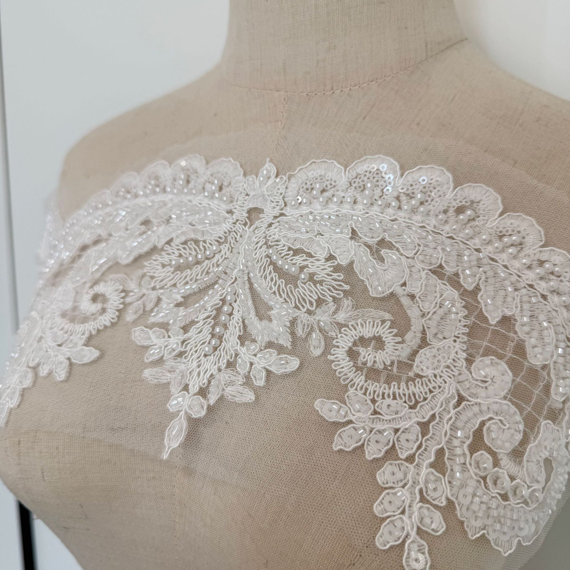 Zh463 white lace mesh heavy industry diamond handmade beading lace luxurious ribbon diy clothing han dynasty wedding dress