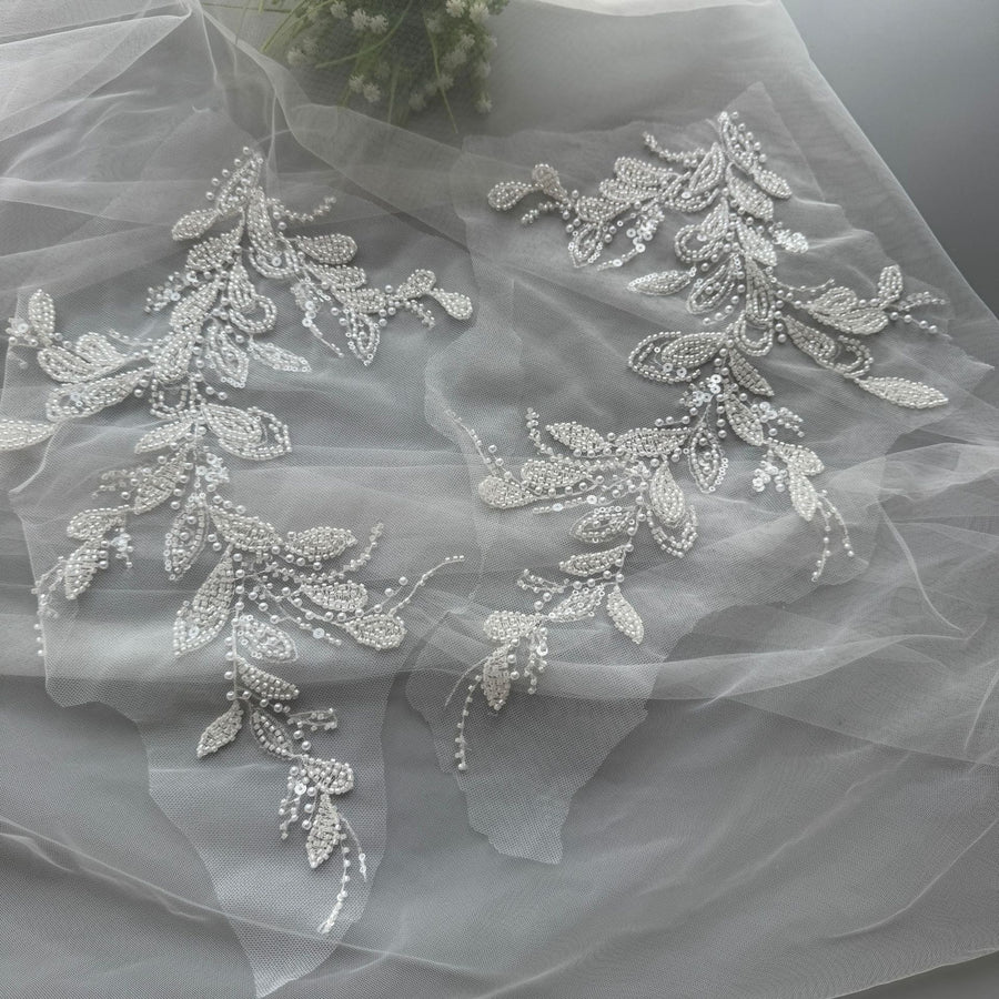 A pair of off-white sequin embroidered floral appliques for wedding dresses and formal gowns, decorative embellishments, lace flower fabric patches, zh301