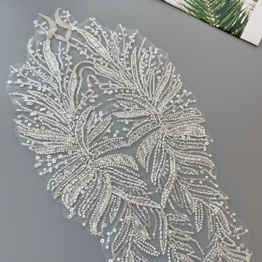High-End Embroidered Lace Trim Appliqué - Embroidered Floral Lace Patch for Wedding Dresses & Apparel (ZH445)