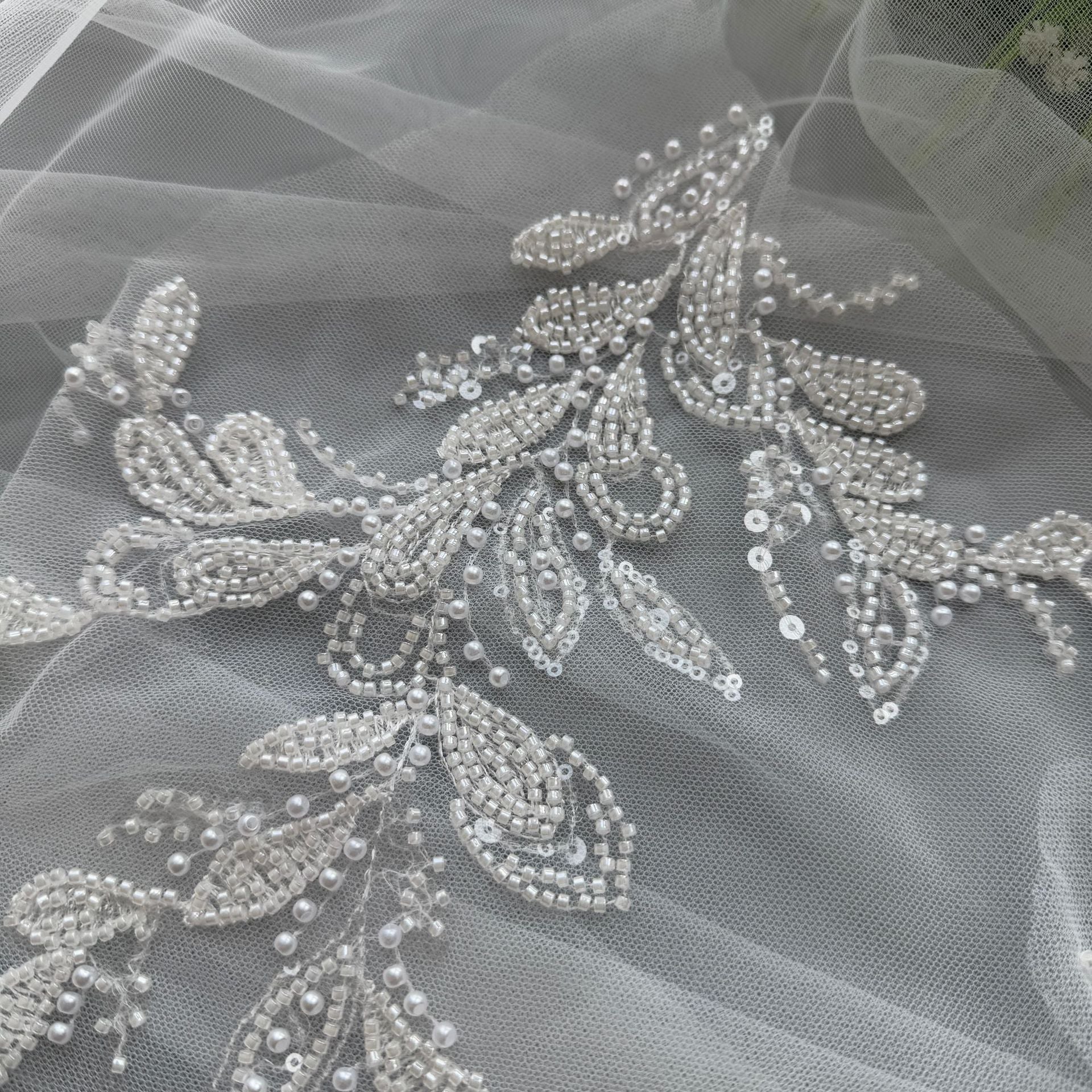 A pair of off-white sequin embroidered floral appliques for wedding dresses and formal gowns, decorative embellishments, lace flower fabric patches, zh301