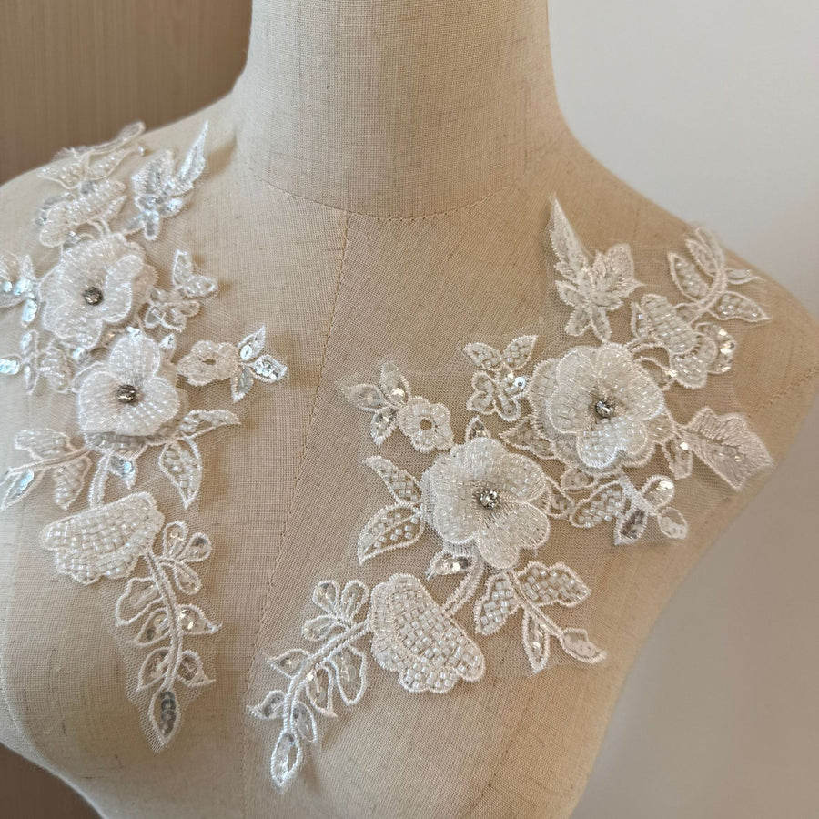 White Mesh Sequined Embroidery Lace Appliqué - DIY Clothing Accessories Bead Lace Patch & Cloth Sticker (ZH398)
