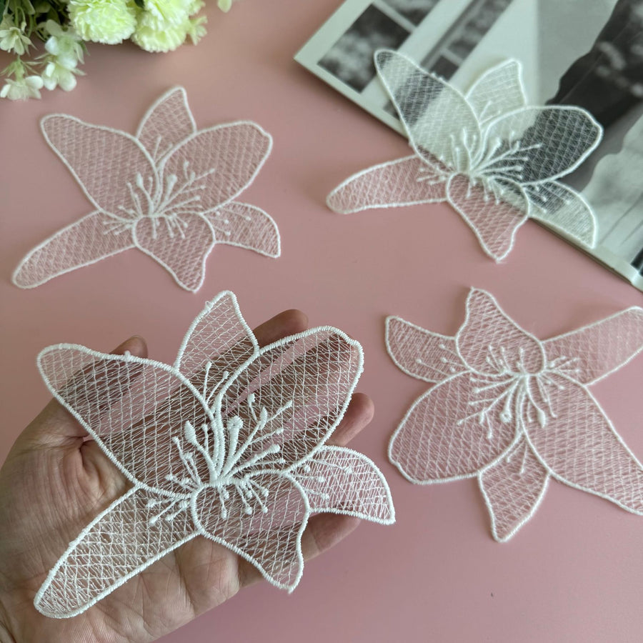 Lily Embroidery Water Soluble Fish Silk Lace - DIY Wedding Dress & Shirt Decoration Accessory (R281)