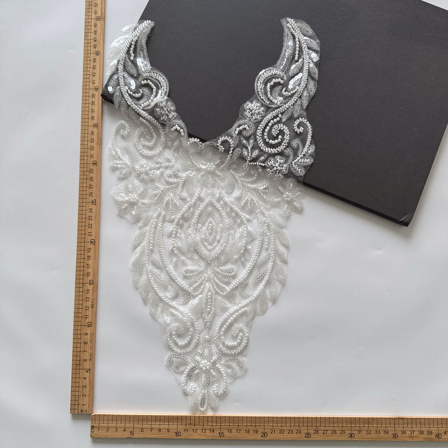 Beaded 3D Corsage & Luxury Collar Flower Lace Appliqué – DIY Clothing Patch & Bridal Accessory (ZH202)