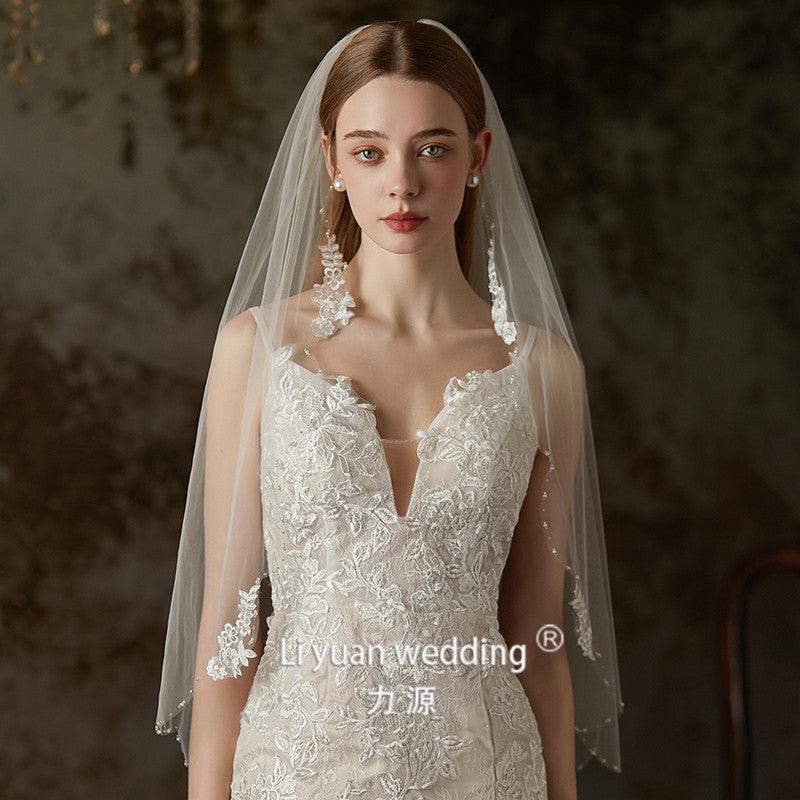 Lace flower beaded bridal veil made of soft chiffon tulle with single-layer long tulle hair comb for weddings