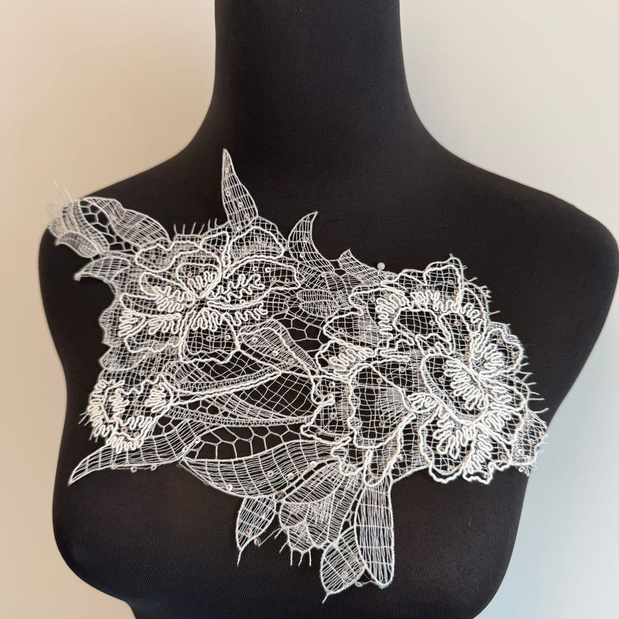 Computer Embroidered Lace Corsage - Fresh Collar Glass Yarn Flower Piece Accessory (R221)